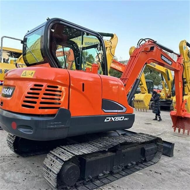 Dx60 Doosan Mini Digger 6 Tonne Used Small Excavator ORIGINAL Hydraulic System