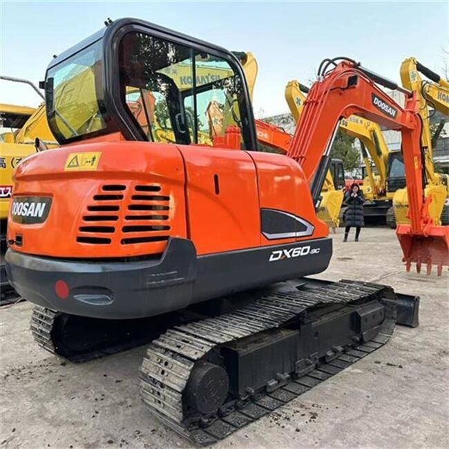 Dx60 Doosan Mini Digger 6 Tonne Used Small Excavator ORIGINAL Hydraulic System