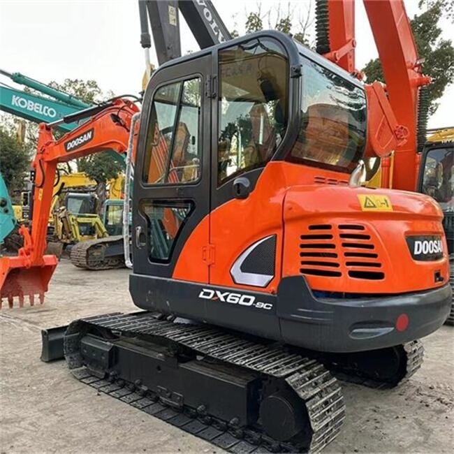 Dx60 Doosan Mini Digger 6 Tonne Used Small Excavator ORIGINAL Hydraulic System