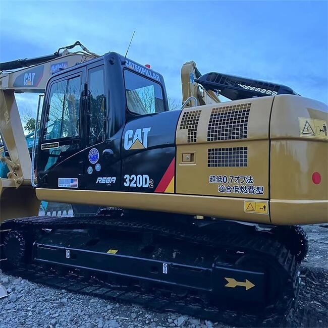 Heavy Duty 20000 KG Used Cat 320d Excavator With 810 Working Hours