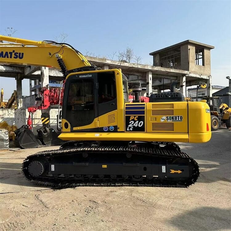 PC240-8 Second Hand Komatsu Excavators 24 Ton Crawler Type Excavator
