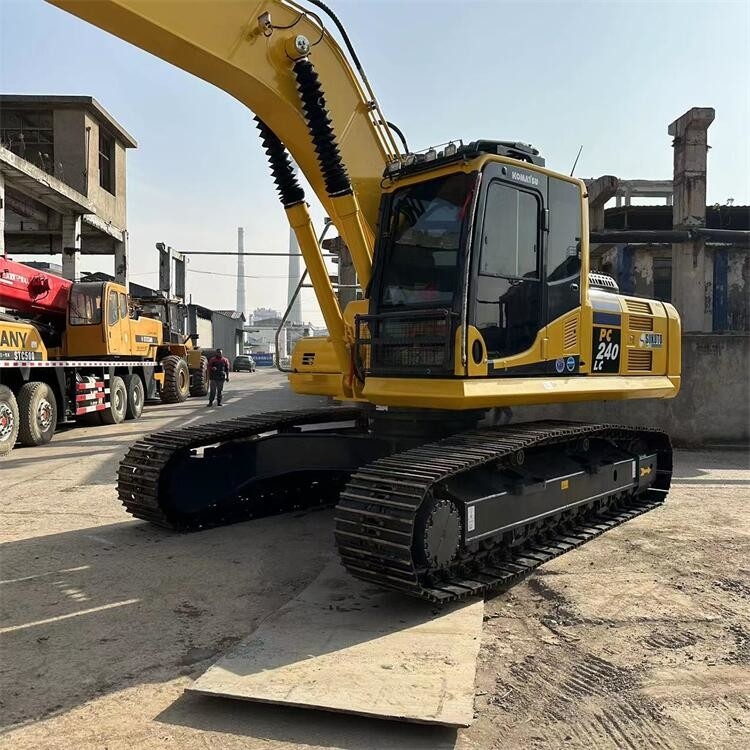 PC240-8 Second Hand Komatsu Excavators 24 Ton Crawler Type Excavator