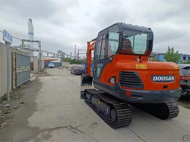 Gebrauchtes Doosan Dx55 Bagger Doosan 5 Tonnen Bagger 36,2 KW