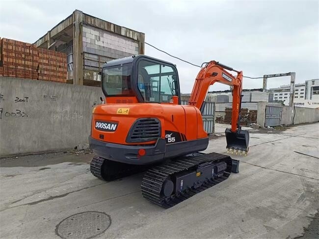 Gebrauchtes Doosan Dx55 Bagger Doosan 5 Tonnen Bagger 36,2 KW