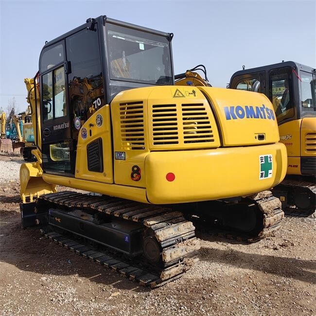 Operator Friendly Used Compact Excavators PC70-8 Komatsu 7 Ton Excavator