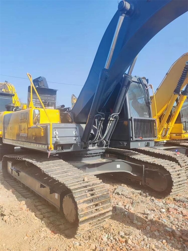 Pre Owned Excavator Volvo EC240 Excavator 24 Ton With Advanced Hydraulic System