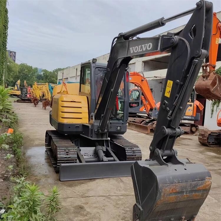 Original Korea Second Hand Volvo Excavators Ec60d 6 Ton Used Volvo Digger
