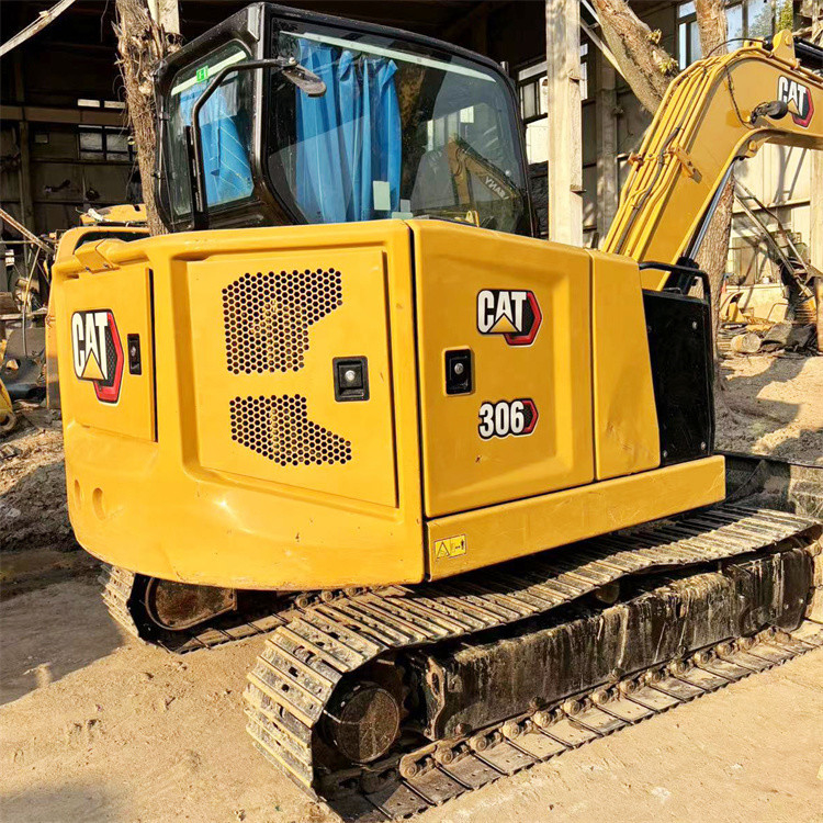 Compact Cat 6 Tonne Excavator Used CAT 306 Mini Excavator With Crawler Chain