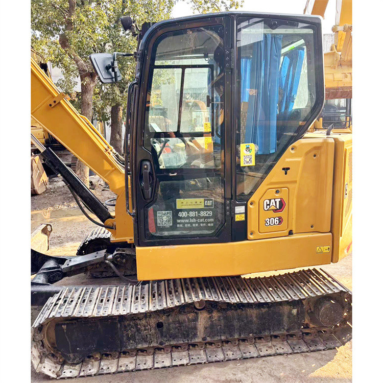 Compact Cat 6 Tonne Excavator Used CAT 306 Mini Excavator With Crawler Chain