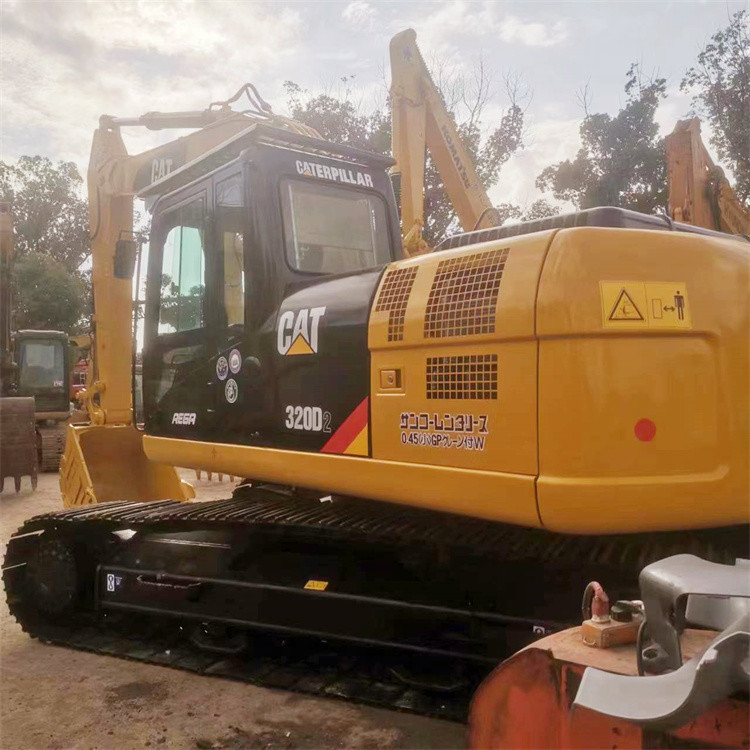 Heavy Duty 20000 KG Used Cat 320d Excavator With 810 Working Hours