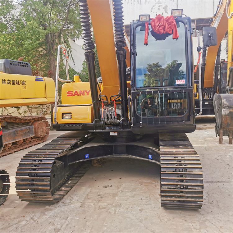 SY135CPro Sany 13 Ton Excavator With Crawler Chain For Demolition Forestry