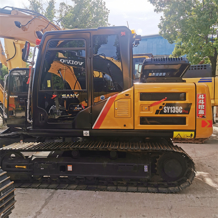 SY135CPro Sany 13 Ton Excavator With Crawler Chain For Demolition Forestry