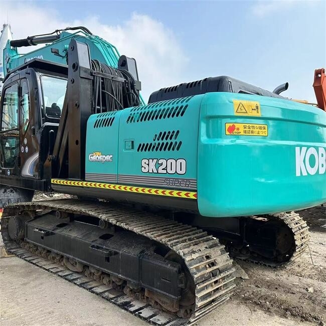 Durable Kobelco SK200-8 Excavator 20 Ton Class with Operator Comfort Features