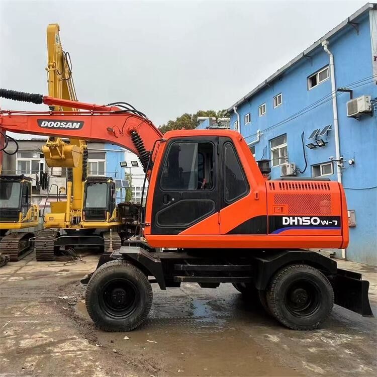 Used Doosan DH150W-7 Excavator 15 Ton Excavator second hand doosan excavator