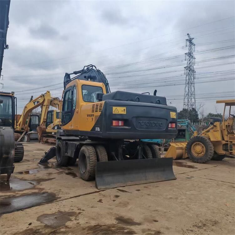 Second Hand Volvo wheel EC170 Excavator used Volvo digger 17Ton  less Working Hours