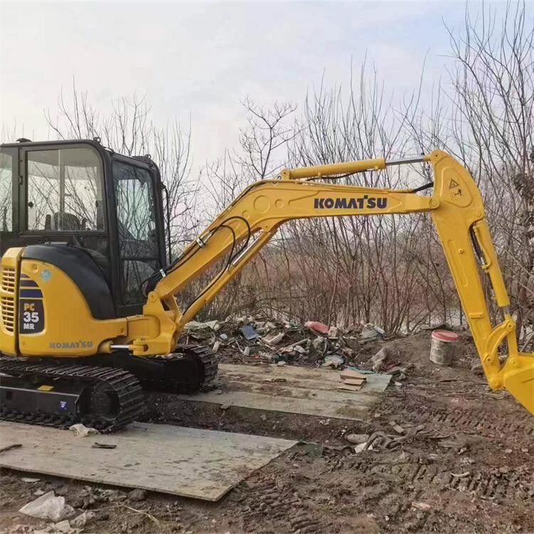2022 Komatsu 3 Tonnen Bagger Schalldichte Kabine und ergonomische Steuerungen für komfortablen Betrieb