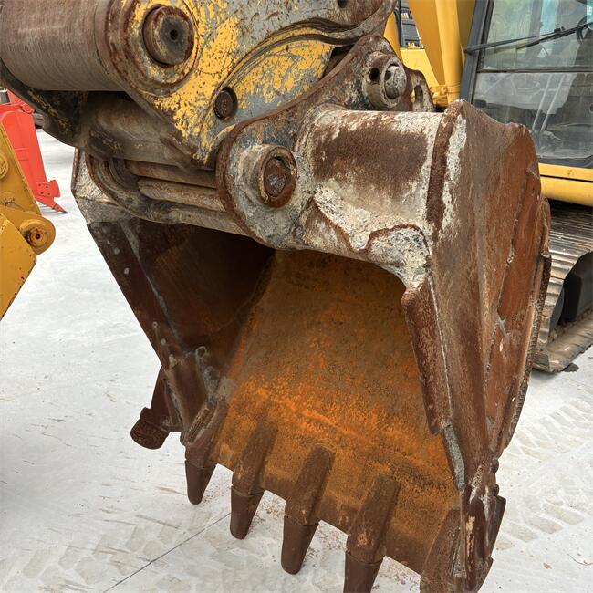 Hyundai 210W-9T Эксплуатационный экскаватор на колесах 22T с двигателем Cummins 140 кВт 2
